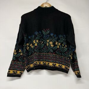 Tarazzia Floral Black Sweater See Measurements Vintage